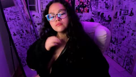 mei mei uwu online show from March 16, 5:44 am