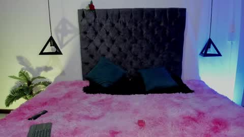 RALF online show from May 11, 3:57 am