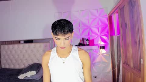 im_sebaslopez online show from February 14, 7:00 am