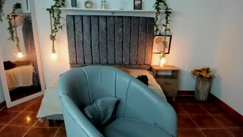 im_tulipan online show from May 27, 1:57 am