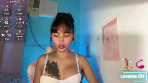 Ms. M online show from May 28, 8:18 pm