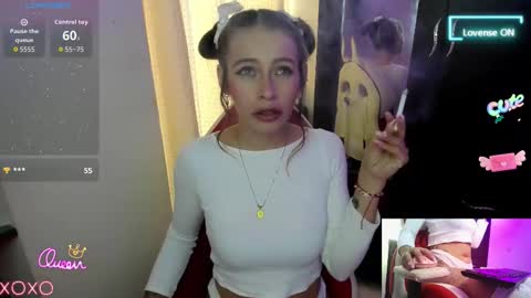 Lisa Hyga online show from February 10, 8:12 pm