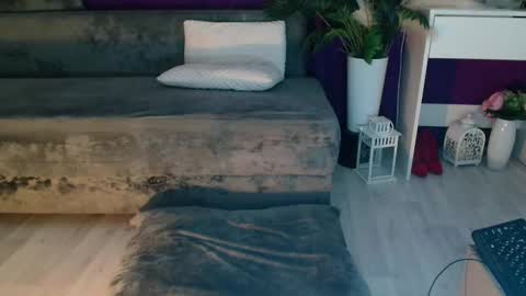 Carrie online show from September 20, 3:48 pm