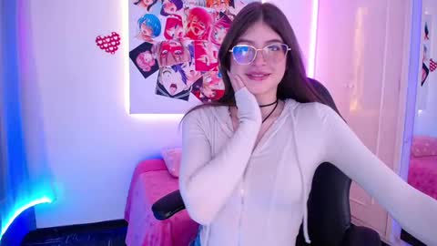 Snapshot of imchloe_ chatting on September 8, 9:58 pm Chloe online show from September 8, 9:58 pm