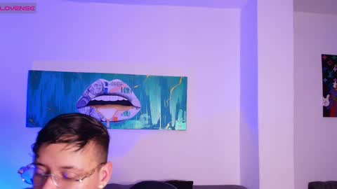 imconor online show from April 9, 9:42 pm