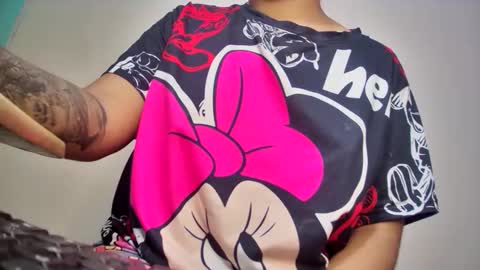 mia latina online show from May 10, 12:00 pm
