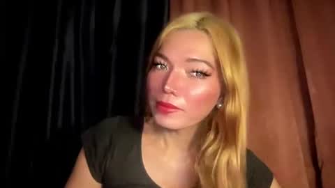 Mika online show from March 2, 4:06 am