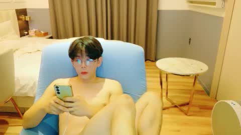 Snapshot of imlowerlife chatting on October 1, 6:18 pm imlowerlife online show from October 1, 6:18 pm