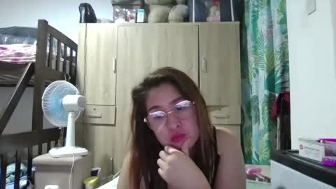 Snapshot of immaculate02 chatting on February 19, 2:22 pm Immaculate02 online show from February 19, 2:22 pm