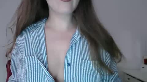 Snapshot of immouss chatting on February 17, 9:32 pm Pola online show from February 17, 9:32 pm