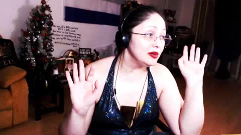Snapshot of imperatrizasado chatting on February 22, 6:19 pm Empress online show from February 22, 6:19 pm