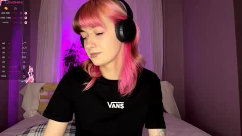 Dina online show from February 28, 3:49 pm