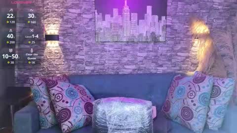 Karen  online show from October 23, 8:31 pm