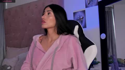 imtami04 online show from November 23, 5:55 pm