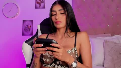 imtami04 online show from April 7, 10:01 pm