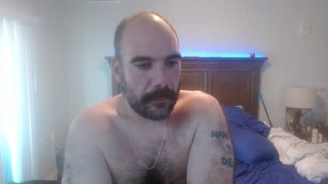 I use to be imeverythingandnothing online show from December 8, 3:24 pm