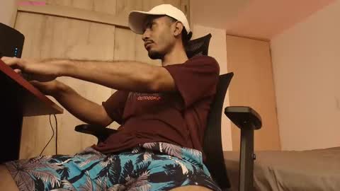 Daniel   thumb up me please its important Im new INDEPENDENT MODEL online show from February 15, 5:43 am