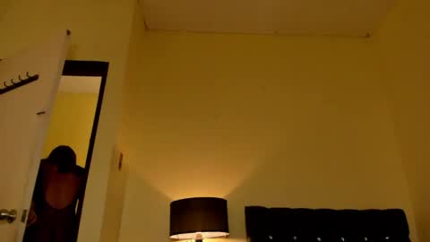 imyourmiss_gabbi online show from May 14, 6:00 am