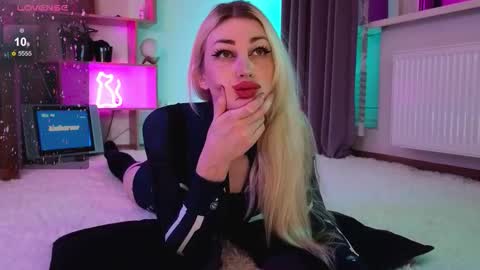  Dina  Help me reach 100 likes  online show from October 26, 7:24 pm