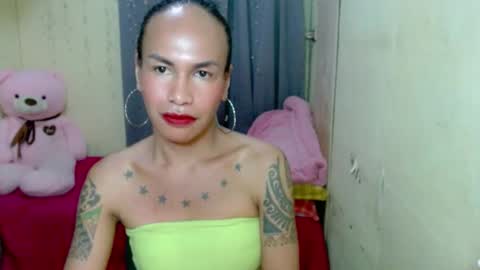 Snapshot of indaypakay_ts chatting on September 9, 8:36 am Pakay online show from September 9, 8:36 am