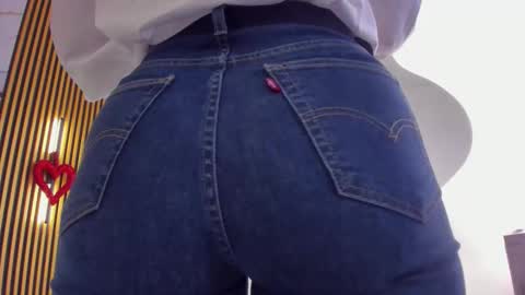 Indi Catalina online show from March 6, 1:32 pm