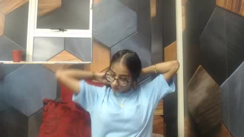 Armani online show from January 18, 6:13 am