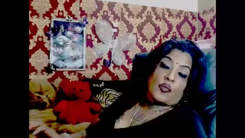 Snapshot of indiancatz2 chatting on September 14, 7:15 pm anusha online show from September 14, 7:15 pm