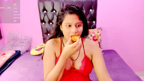 Snapshot of indianflame chatting on February 24, 10:48 am PARADISEQUEEN online show from February 24, 10:48 am