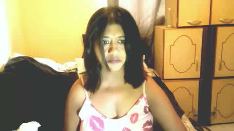 indianpleasures21 online show from March 17, 8:41 am