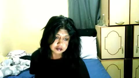 indianpleasures21 online show from May 5, 7:08 pm