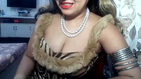 Snapshot of indianrads9 chatting on February 26, 5:42 pm Radha online show from February 26, 5:42 pm
