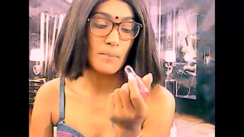 indianrebel4u2luv online show from December 15, 5:14 am