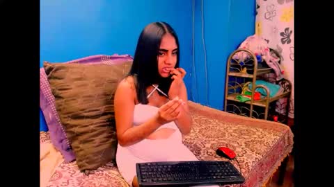 Snapshot of indiansumaya chatting on October 15, 8:15 am indiansumaya online show from October 15, 8:15 am