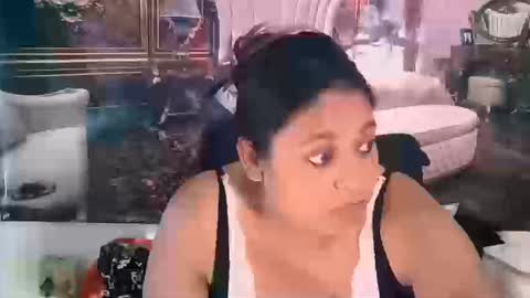 Snapshot of indianyummy chatting on October 21, 5:01 am Kajol online show from October 21, 5:01 am