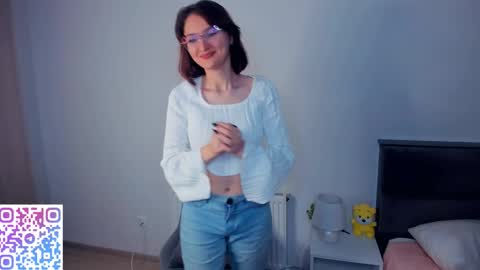 Kira online show from November 18, 4:26 am