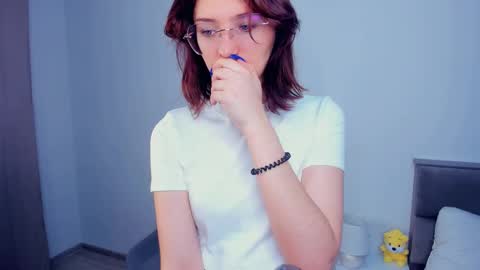 Kira online show from December 1, 4:10 am