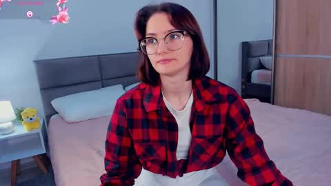 Kira online show from September 19, 4:27 am