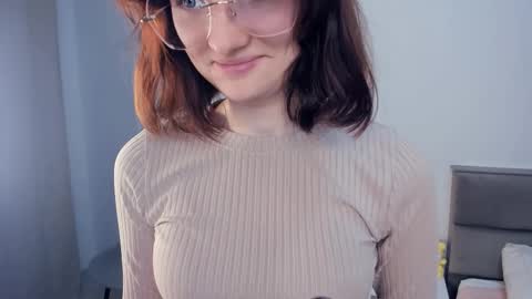 Kira online show from November 14, 4:36 am