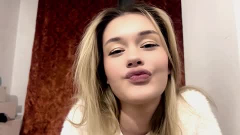 Ines online show from February 6, 6:54 pm