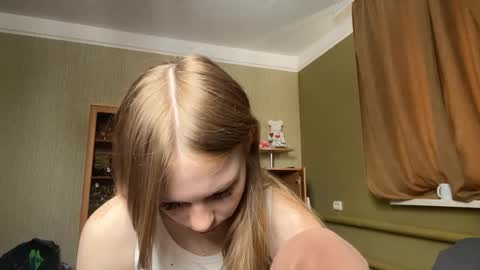 Mary online show from March 5, 8:12 am