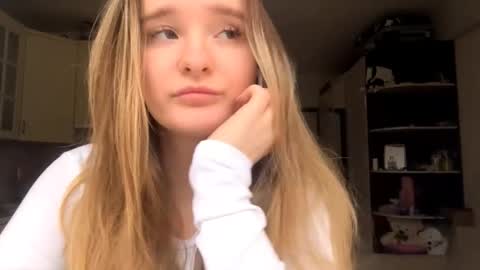 Emma online show from January 17, 12:14 pm