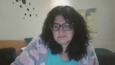 inna46_ online show from April 14, 8:28 am