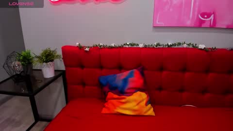 Snapshot of innalovely chatting on September 11, 1:40 am Inna online show from September 11, 1:40 am