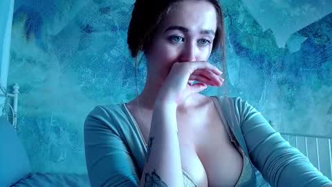 Lina online show from October 15, 2:40 pm