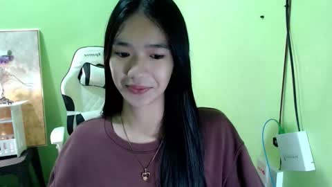 Reign online show from January 13, 8:38 pm