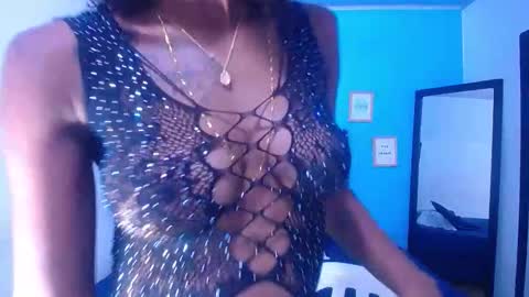 innocent_sexybaby online show from October 24, 10:32 pm