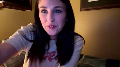 innocentlilsarah online show from January 14, 9:06 am