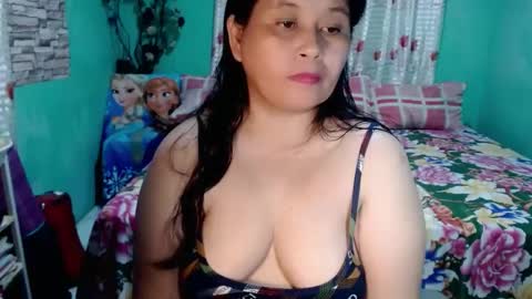 Snapshot of inocent_joy chatting on February 23, 4:17 am inocent_joy online show from February 23, 4:17 am
