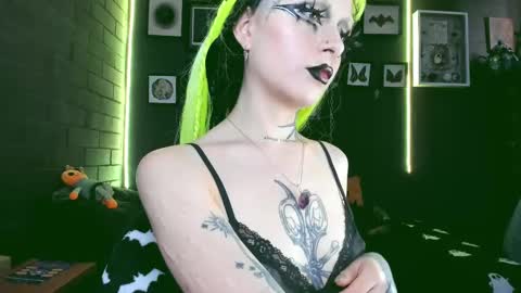 Snapshot of insania_999 chatting on February 17, 5:55 pm SANIA online show from February 17, 5:55 pm