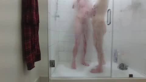 intcouple24 online show from April 19, 9:32 am